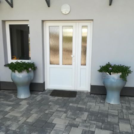 Penzion Sapara Velke Bilovice Exterior photo